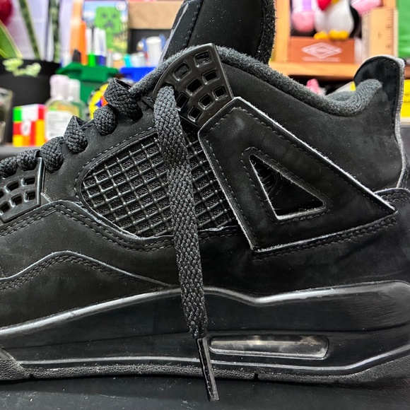Jordan 4 black car main image 11